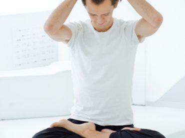 Йога для офисного работника: 10 простых упражнений, чтобы сохранить бодрость (фото)