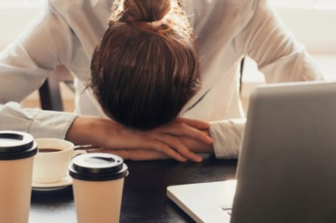 Каждый третий сотрудник ежедневно испытывает стресс на работе: результаты опроса