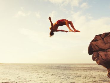 Прыгнуть со скалы: как развить в себе смелость для достижения любых целей