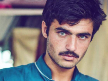 Пакистанский продавец чая стал моделью после удачной фотографии в Instagram