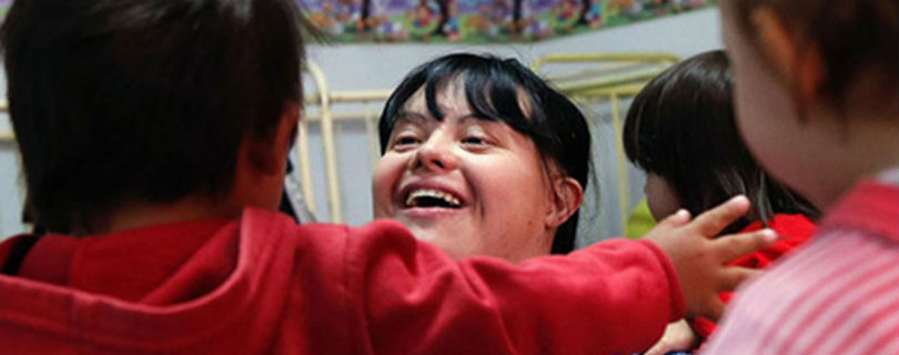 В Аргентине воспитателем детского сада впервые стала женщина с синдромом Дауна
