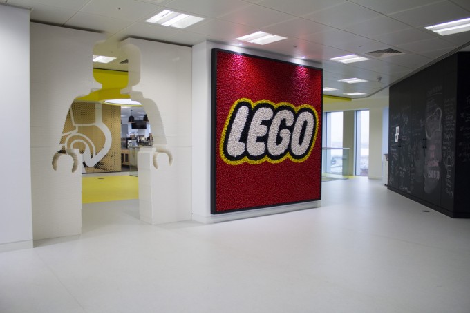 Творці Lego Оле та Годфред Кірк Крістіансен: як кольорові кубики допомогли стати найбагатшою сім’єю Данії