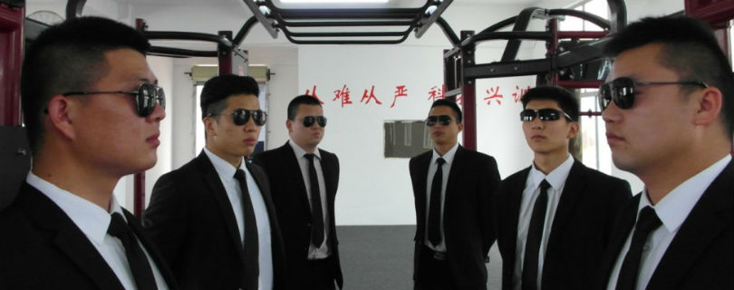 В Китае запустили онлайн-сервис по вызову телохранителей