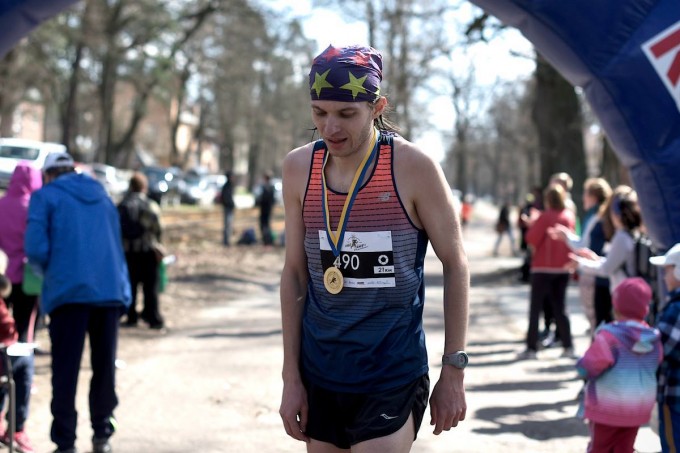 Як пробігти марафон: 3 історії про підготовку, бігові фейли та особисті перемоги