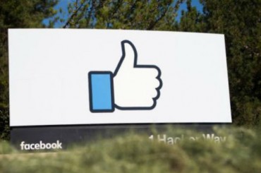 Facebook обвиняют в манипуляциях с должностями сотрудников, чтобы не платить им сверхурочные