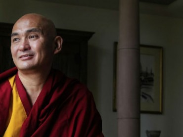 Секретаря Далай Ламы обвиняют в вымогательстве