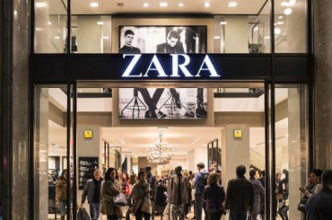 Работники Zara пожаловались на работодателя c помощью бирок на одежде