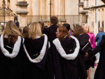 В Оксфорд впервые поступило больше женщин, чем мужчин