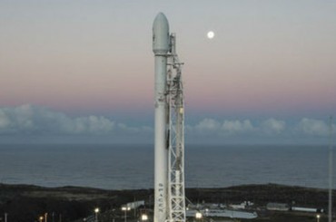 SpaceX запустит первые два спутника для “всепланетного Wi-Fi”