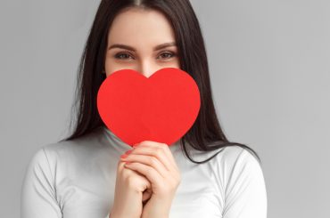 Що дарувати та не дарувати колегам на День святого Валентина: 5 порад та 8 ідей