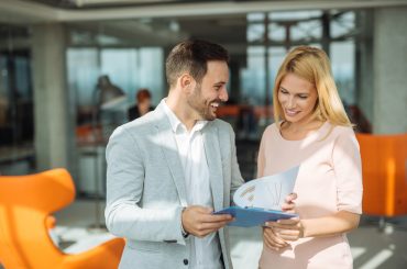 Як встановити контакт зі співрозмовником – допоможе small talk