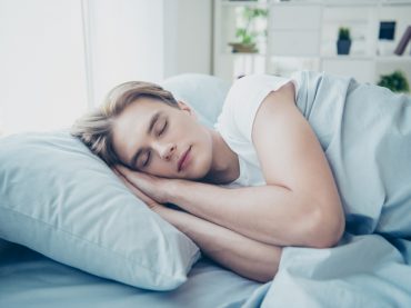 Спимо правильно: як відпочивати ефективно