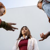 Токсичні люди: як їх розпізнати та спілкуватися без шкоди для себе