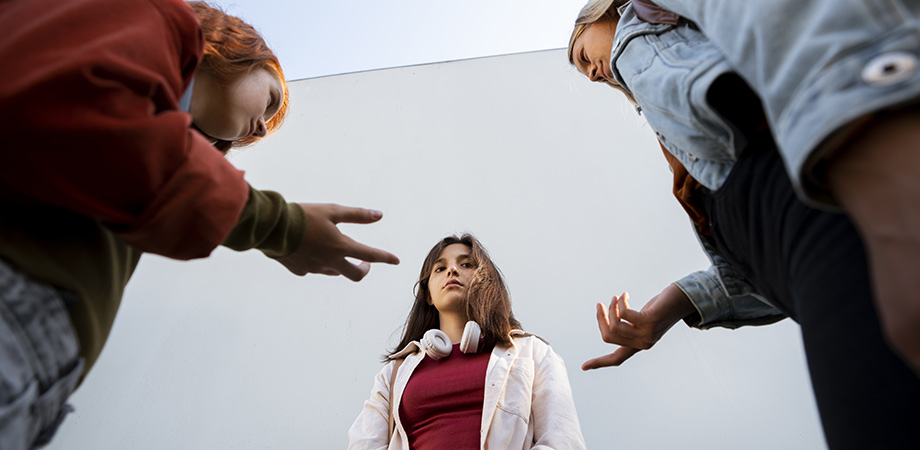 Токсичні люди: як їх розпізнати та спілкуватися без шкоди для себе